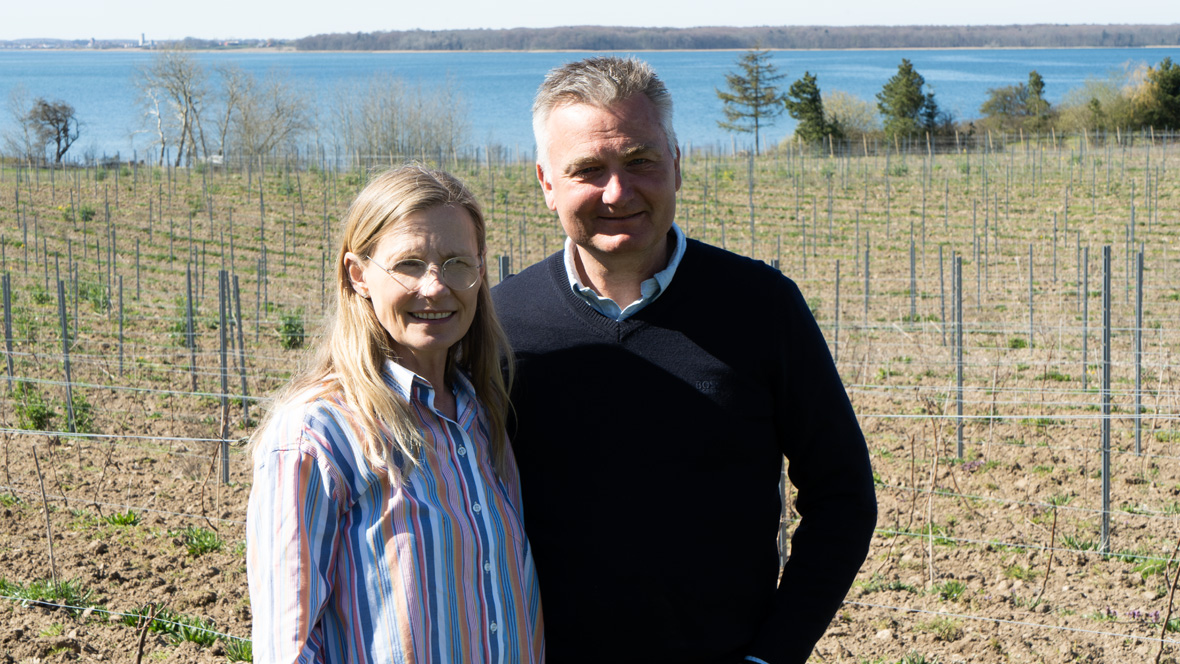 Den mønske vinproducent Hans Christian Ambjerg og hustru Tina Ambjerg