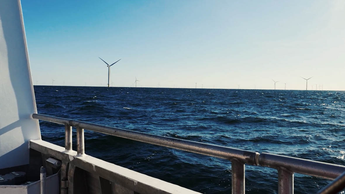 Billede taget fra den CTV, som sejler vindmølleteknikere til Kriegers Flak