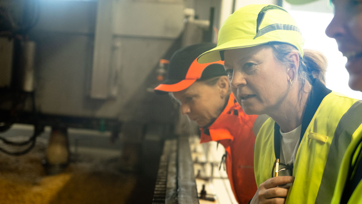 Ejer og direktør hos Knudsen Extrusion Peter Rosenkrands med gæster fra Vordingborg Erhvervsforening